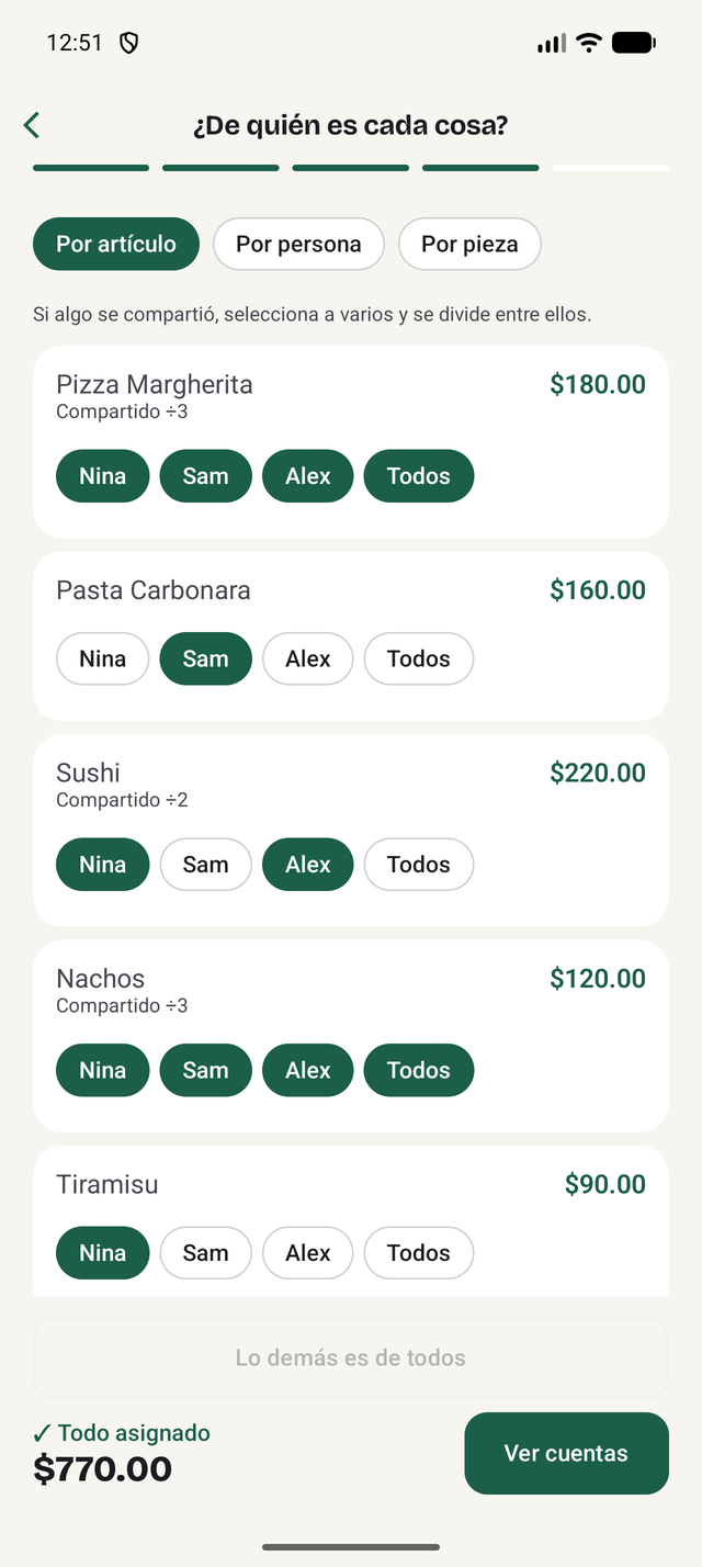 Pantalla de SplitTicket asignando cada artículo a quien lo pidió